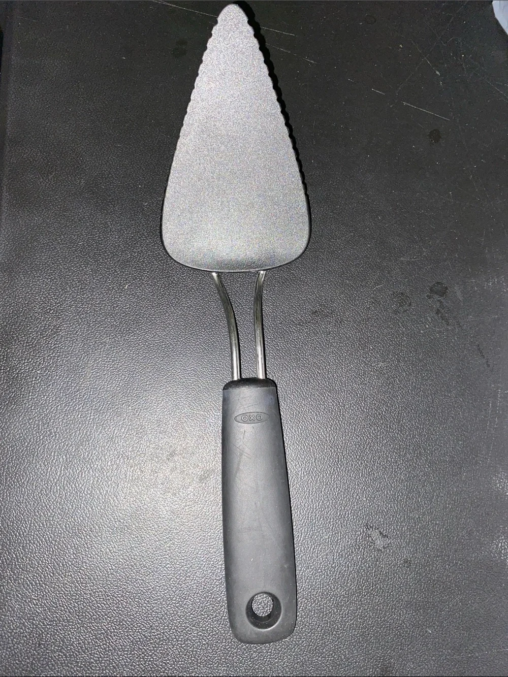 ⭐️ 3/$15 • Oxo • Good Grips• Black Nylon • Flexible Pie Server